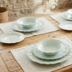 Graceful Petals 12 Piece Dinnerware Set, Service for 4