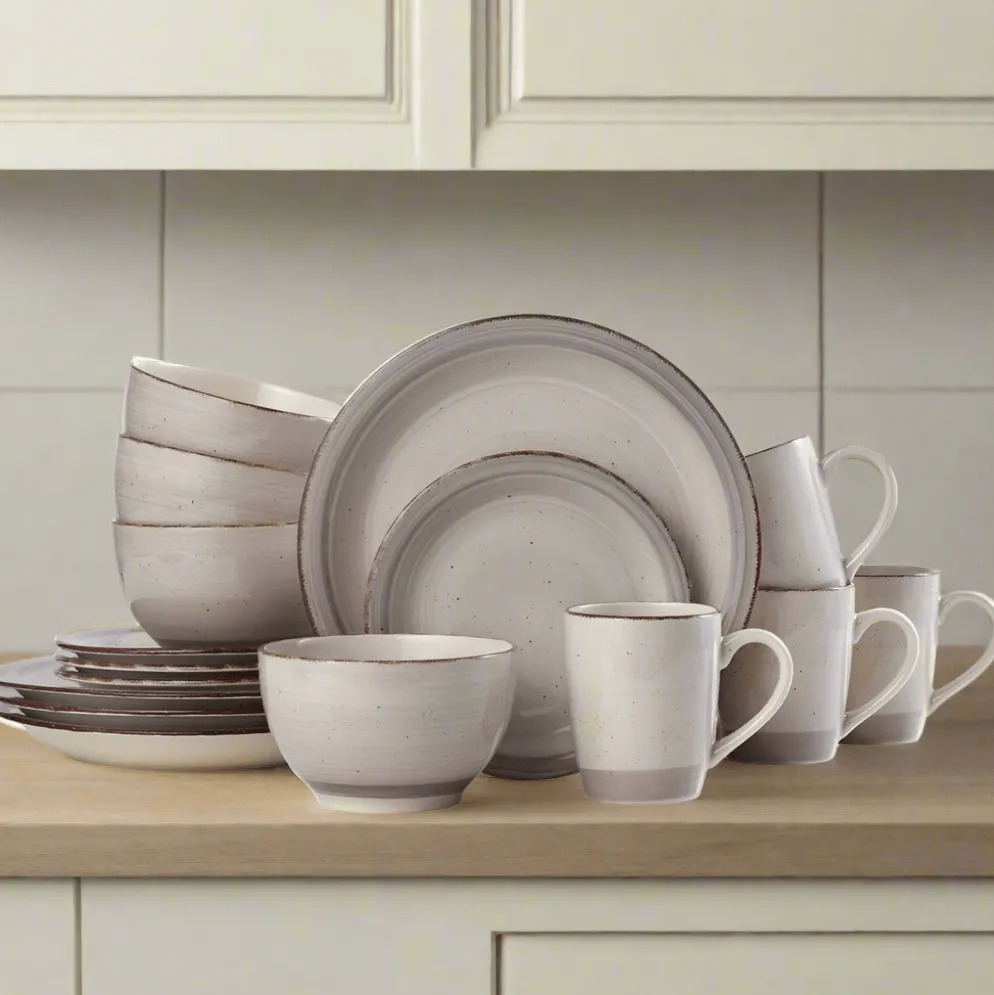 Sadie Cream 16 Piece Dinnerware Set, Service for 4
