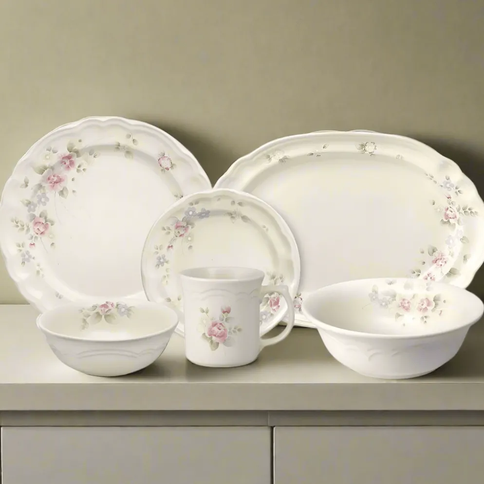 Tea Rose 32 Piece Dinnerware Set Service for 8 with Serveware
