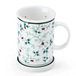 Winterberry® Covered Mug with Tea Infuser