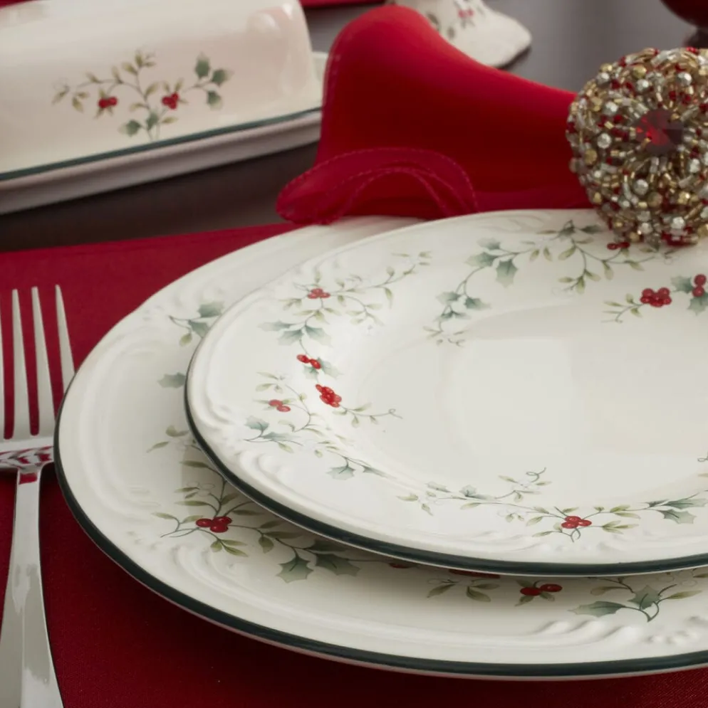 Winterberry® Service for 8 with Serveware