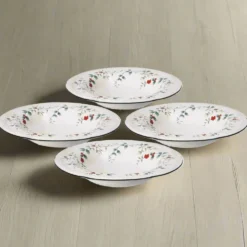 Winterberry® Set of 4 Rim Soup Bowls