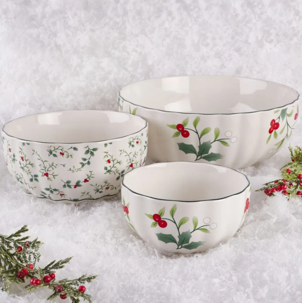 Winterberry® Set of 3 Scalloped Serving Bowls
