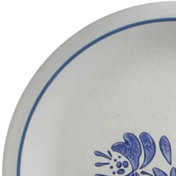 Yorktowne Service for 8 with Serveware